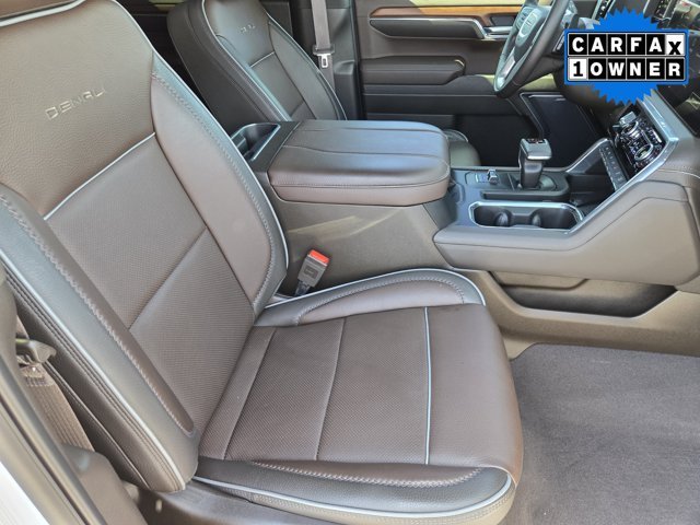 Certified Used 2023 White Frost Tricoat GMC  image 12
