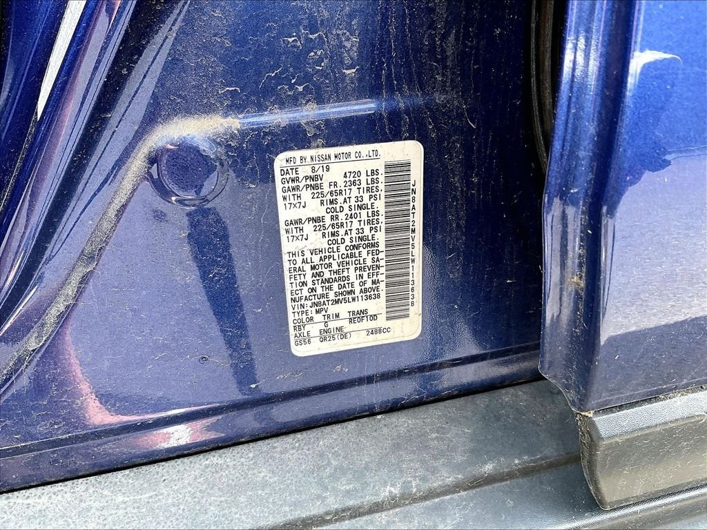 Used 2020 Blue Nissan SV image 9