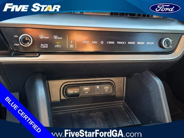 Used 2025 Black Kia EX image 21