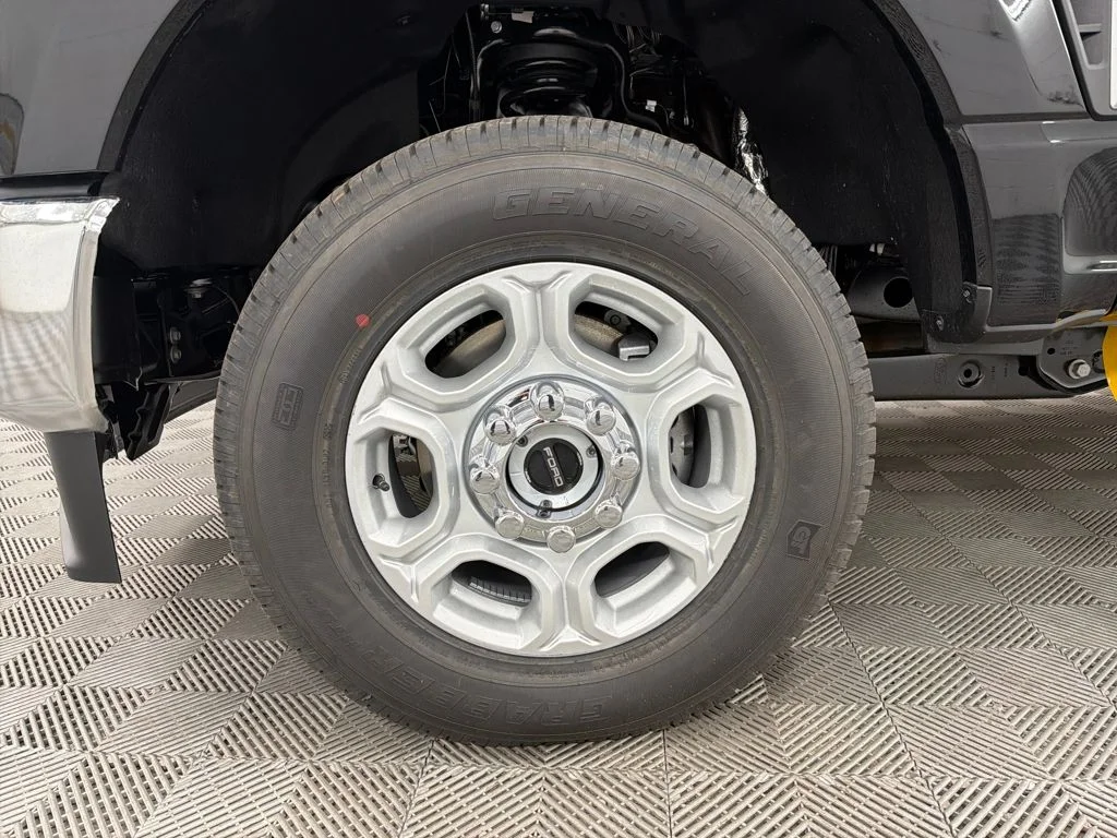 2026 Ford F-250 Super Duty XLT - Photo 11