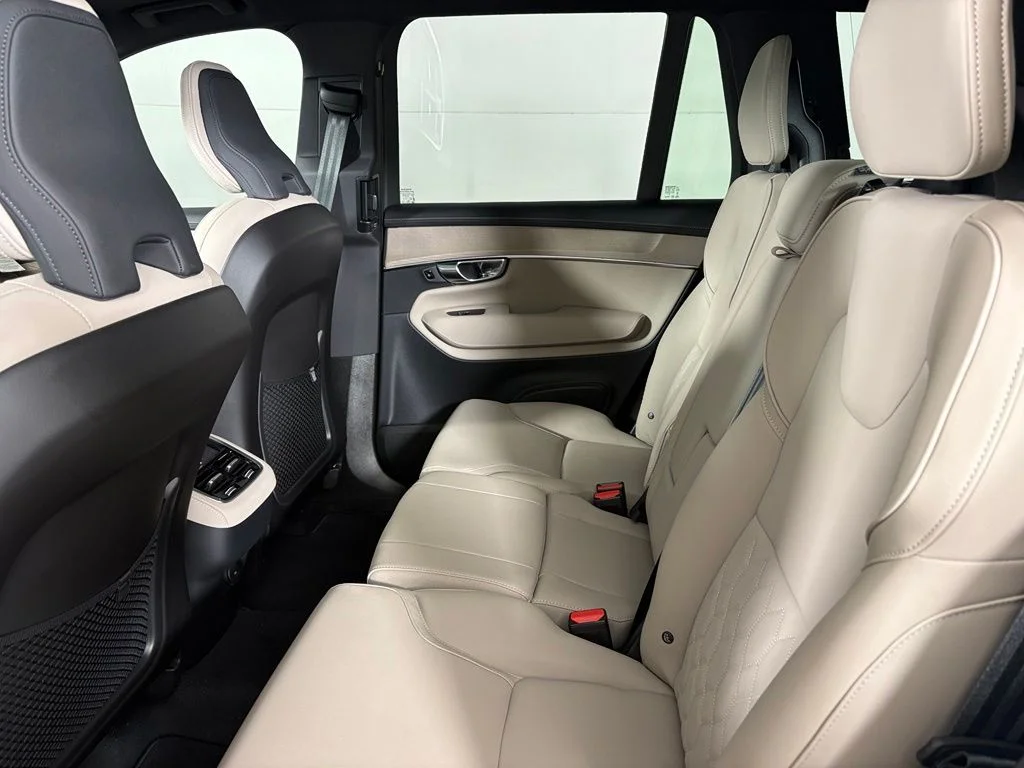 New 2026 Crystal White Volvo Plus image 38