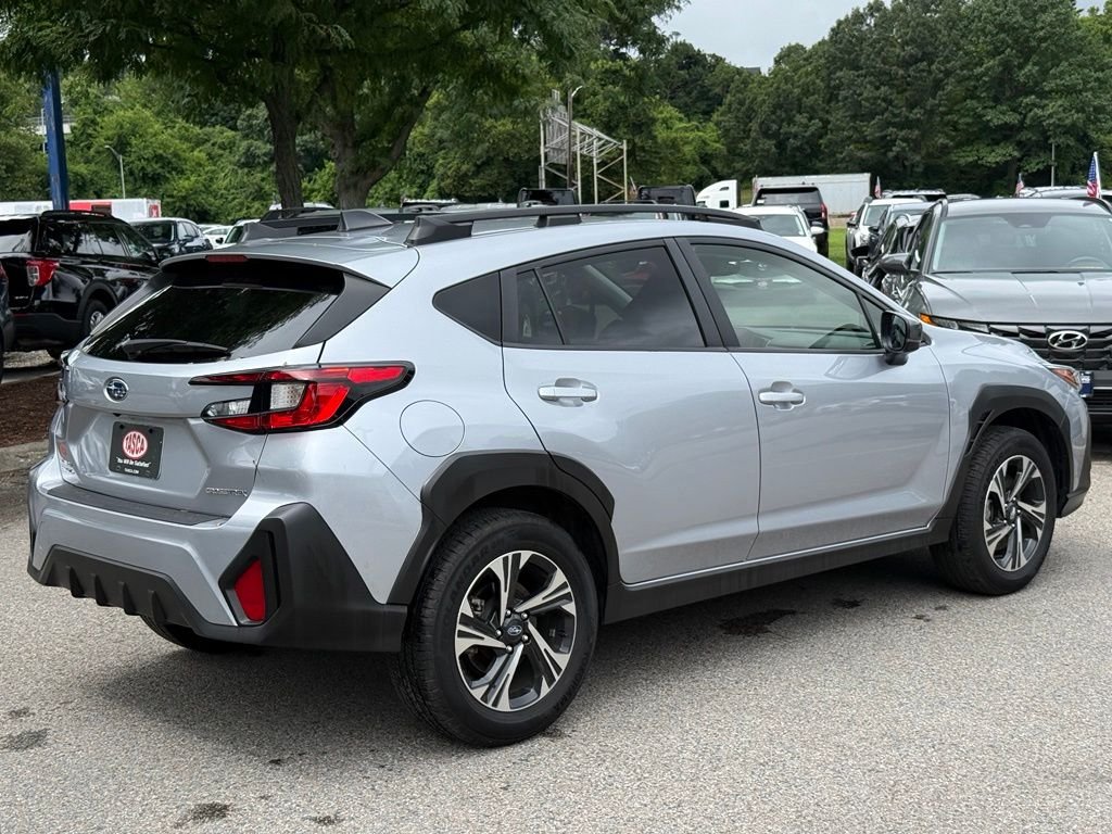 Used 2024 Ice Silver Metallic Subaru Premium image 10