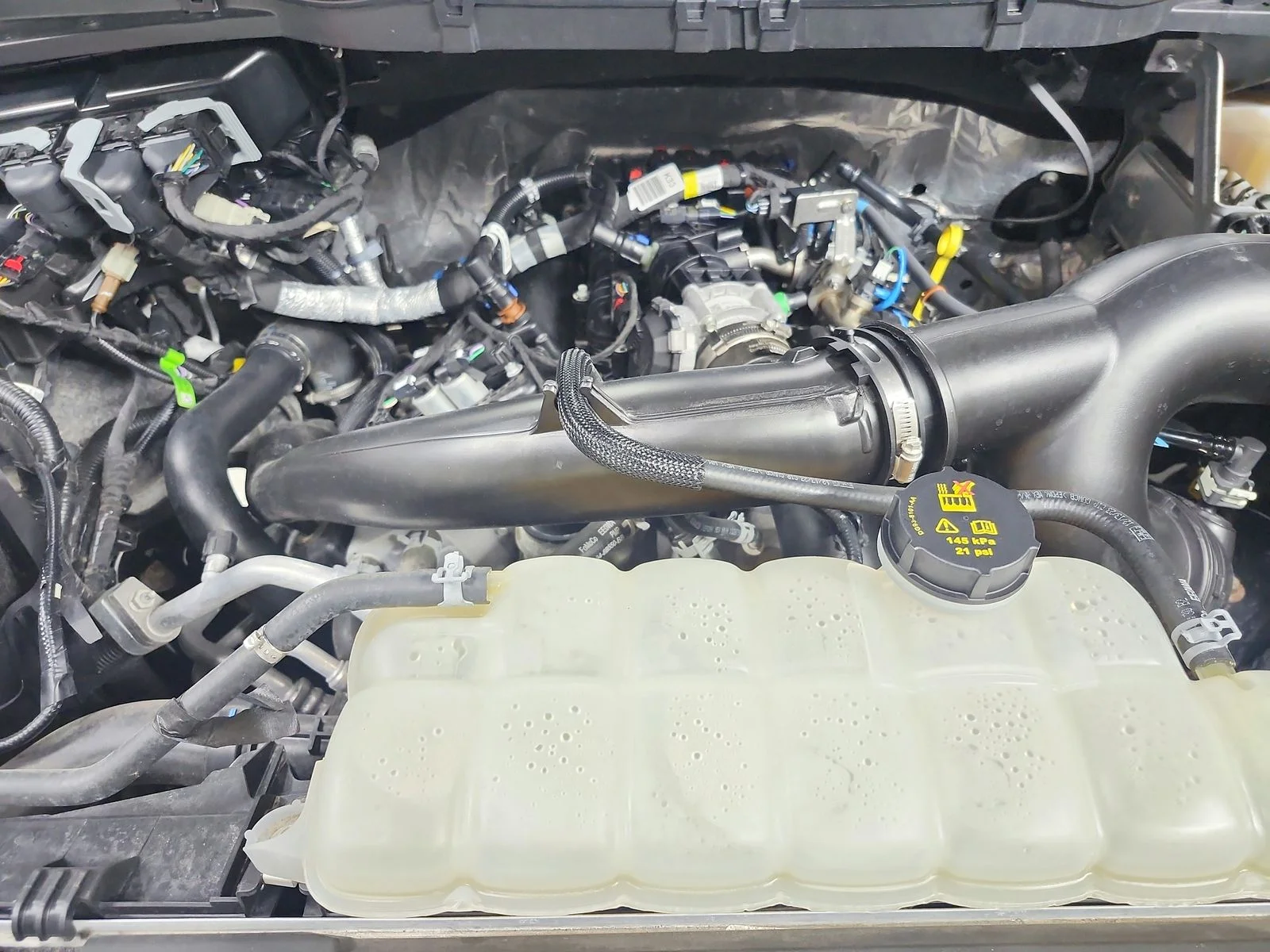 Used 2024  Ford XLT image 17