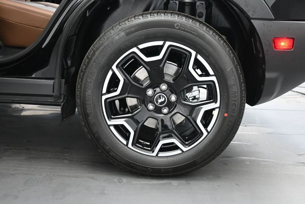 New 2026 Shadow Black Ford Outer Banks image 21