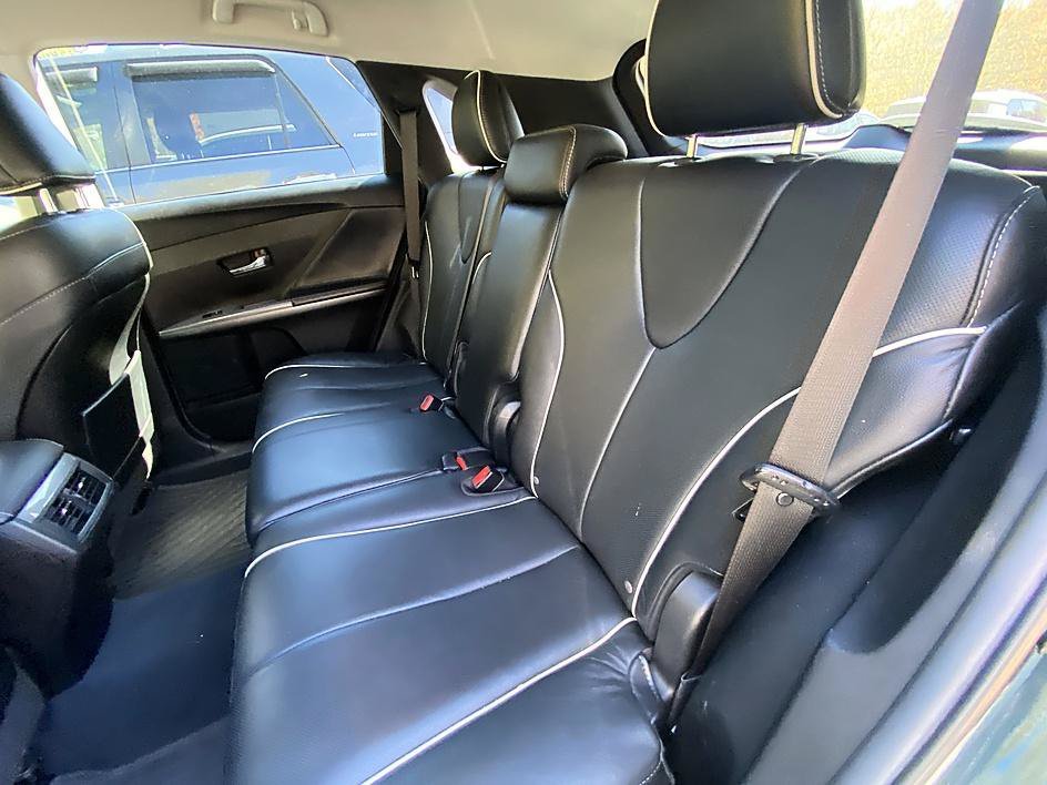 Used 2013 Cosmic Gray Mica Toyota XLE image 10