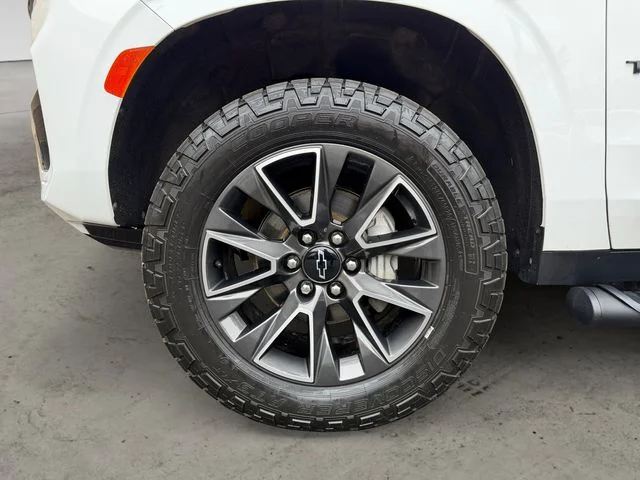 Used 2021  Chevrolet Z71 image 14
