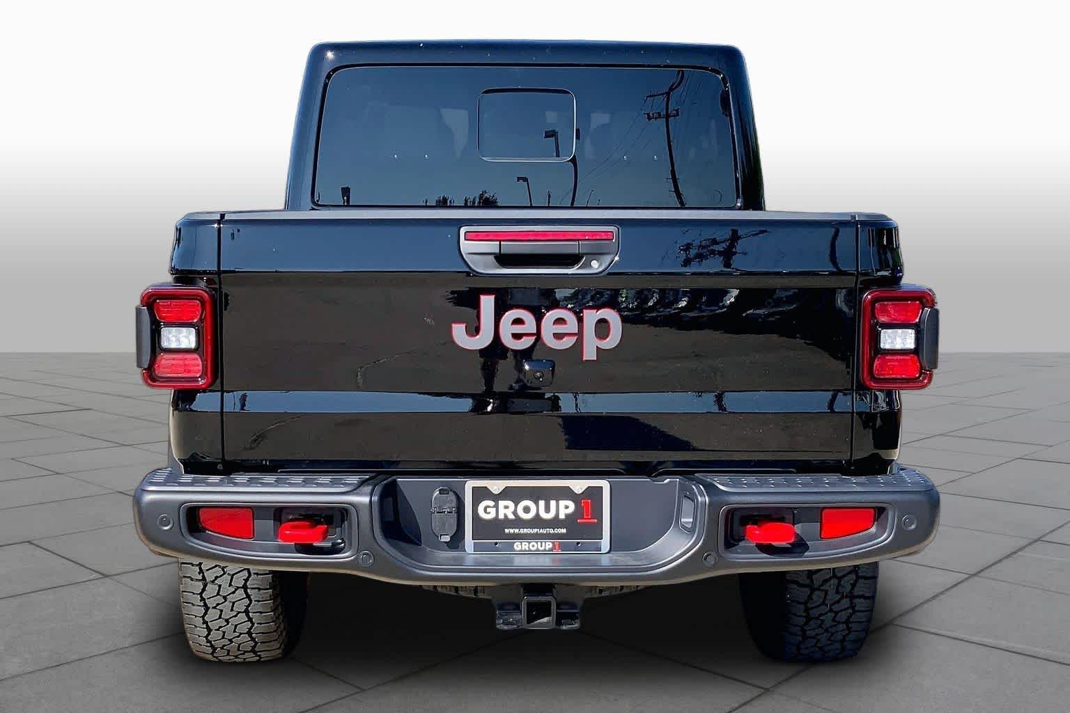 New 2026 Black Clear-Coat Exterior Paint Jeep Rubicon X image 4