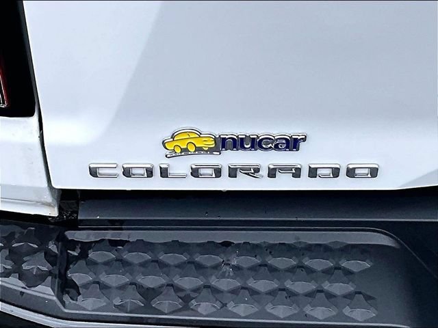 Used 2024 Summit White Chevrolet Trail Boss image 28
