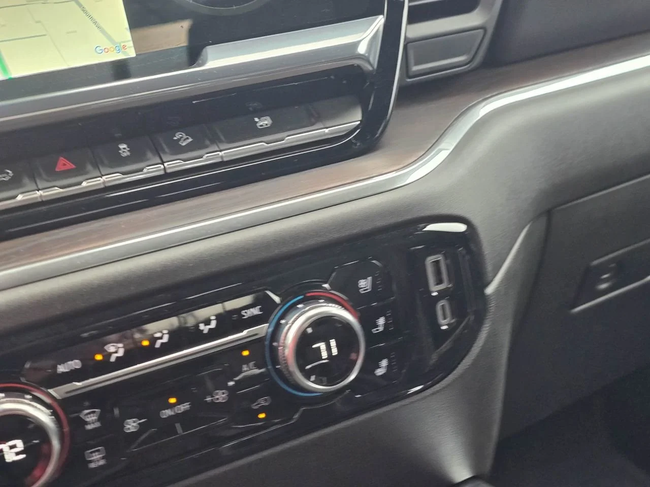 Used 2023 Sterling Metallic GMC SLT image 13