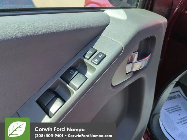Used 2019 Cayenne Red Metallic Nissan  image 11