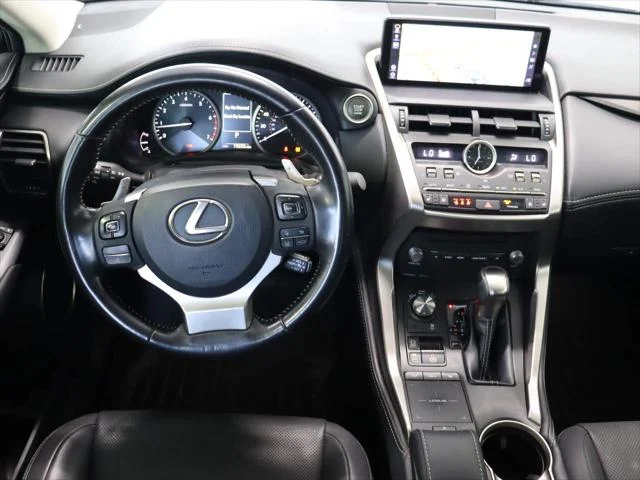 2020 Lexus NX 300 - Photo 11