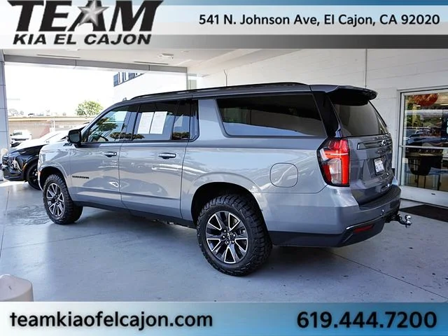 Used 2022 Gray Chevrolet Z71 image 8