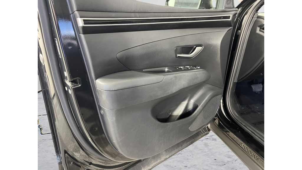 Used 2022 Black Hyundai SEL image 9
