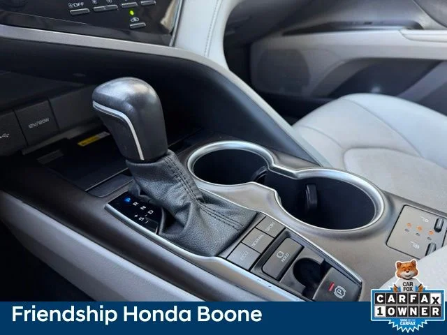 Used 2022 Beige Toyota XLE image 28