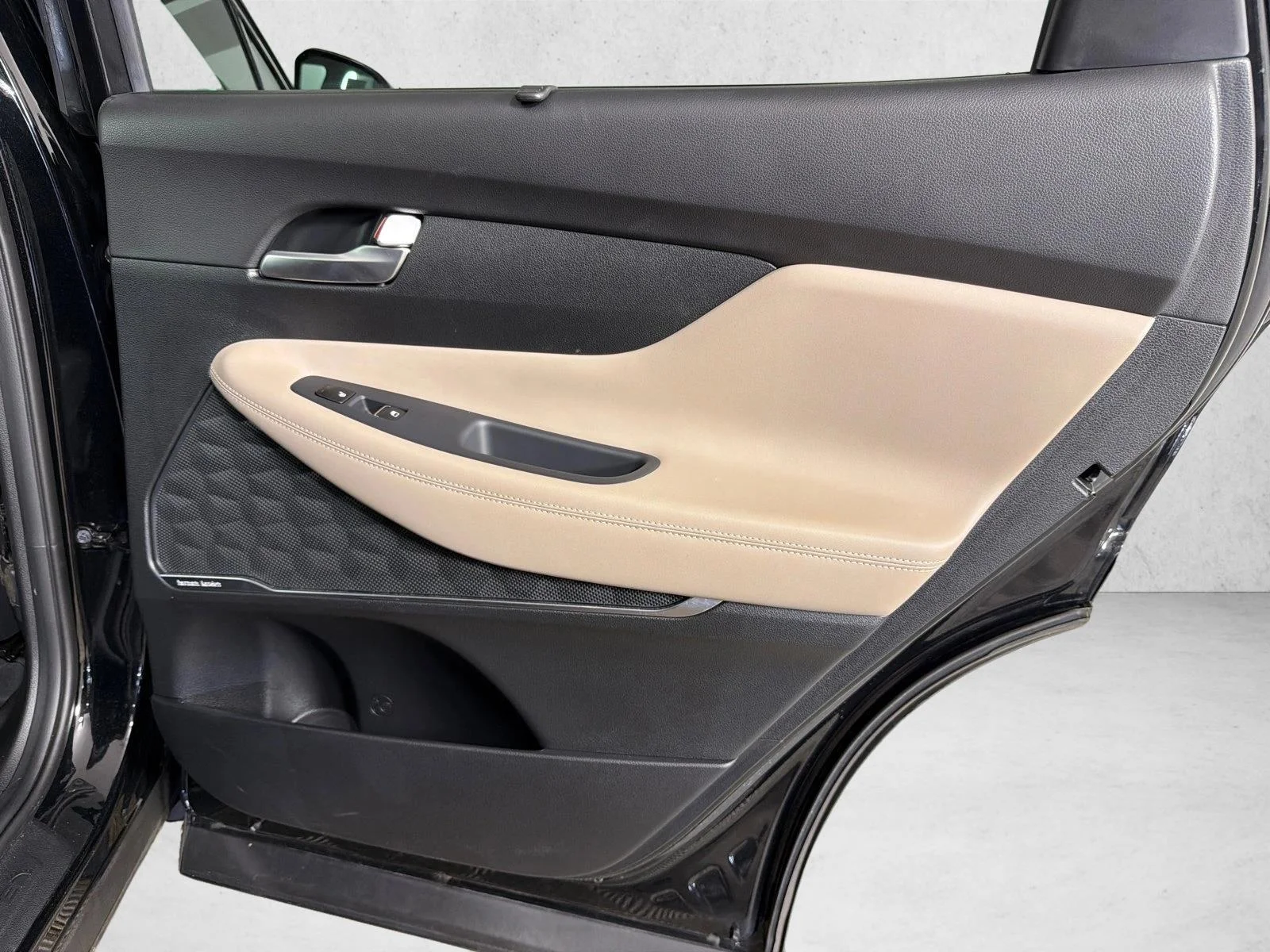 Used 2023 Black Hyundai Limited image 18