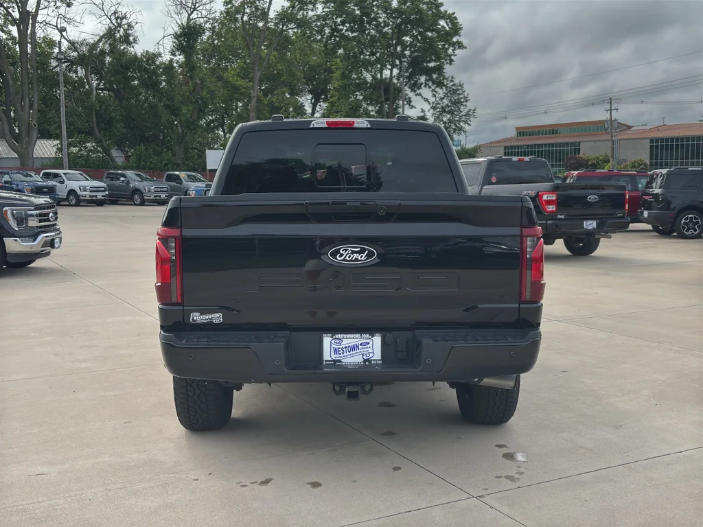 Used 2024 Agate Black Metallic Ford XLT image 4