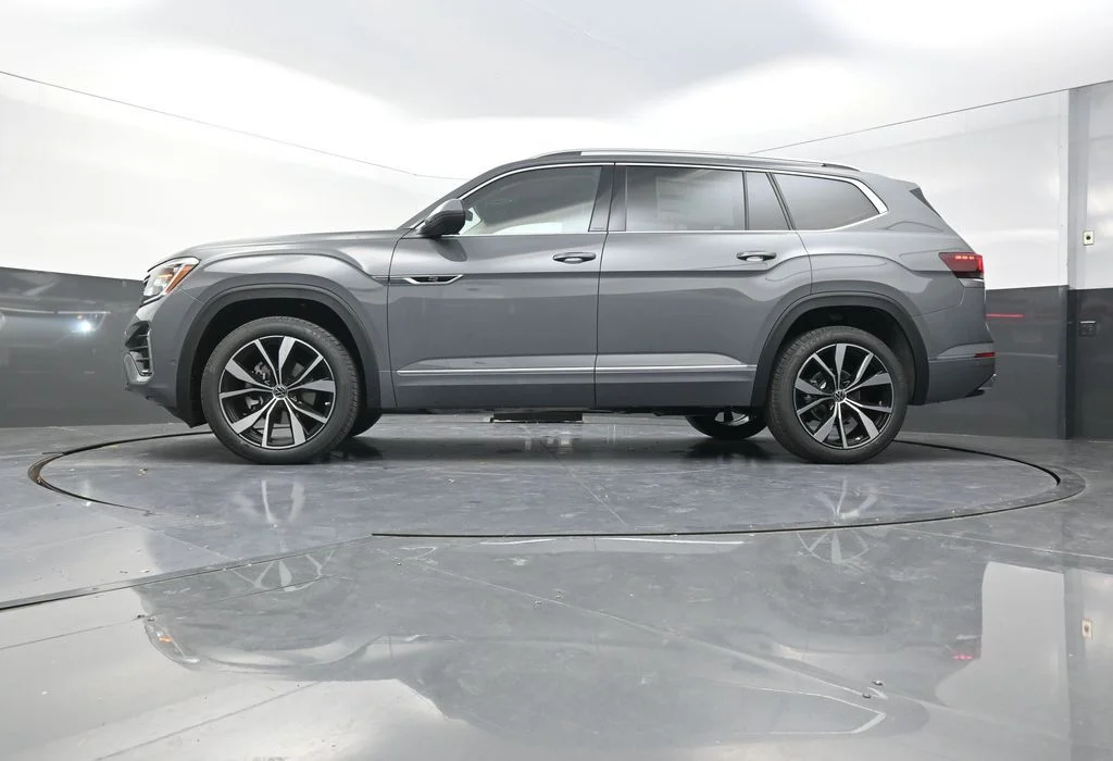 New 2026  Volkswagen 2.0T SEL Premium R-Line image 24