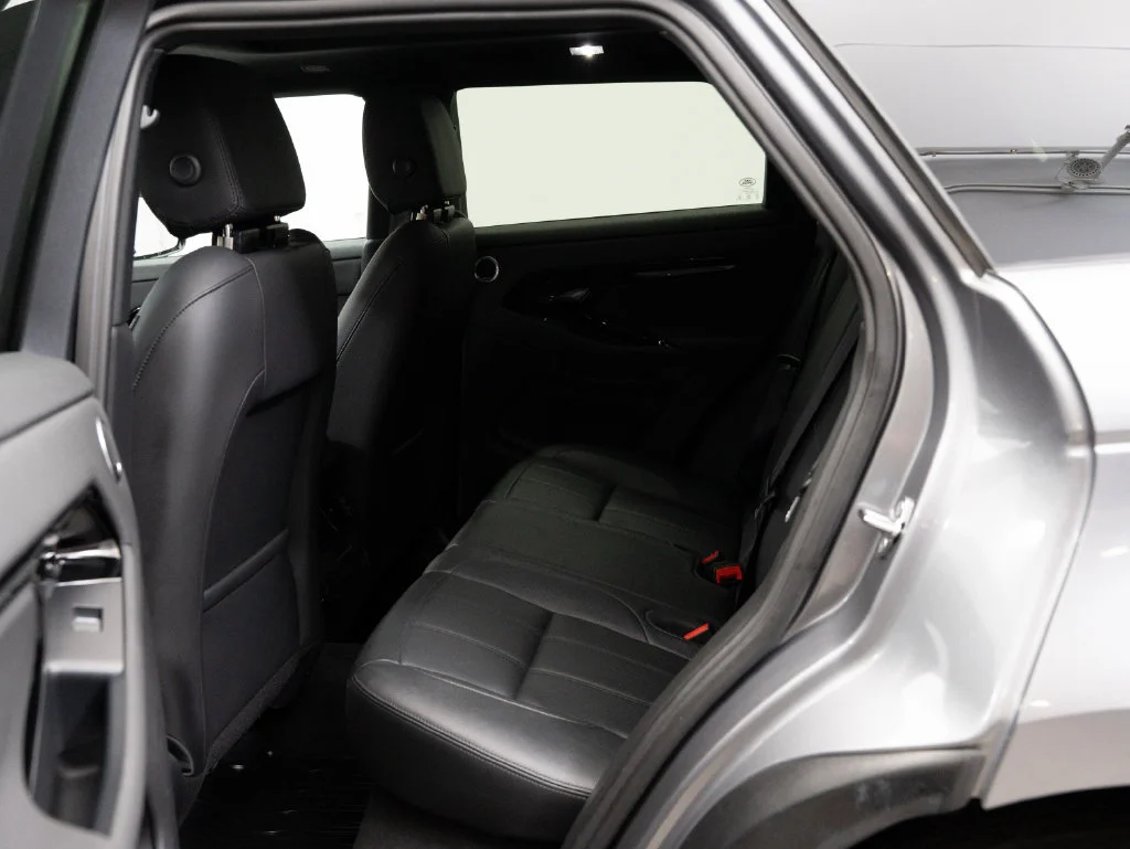 Used 2024 Eiger Gray Metallic Land Rover Dynamic image 40