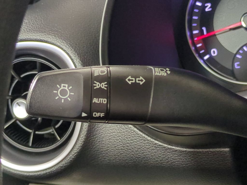 2023 Kia Forte LXS - Photo 27