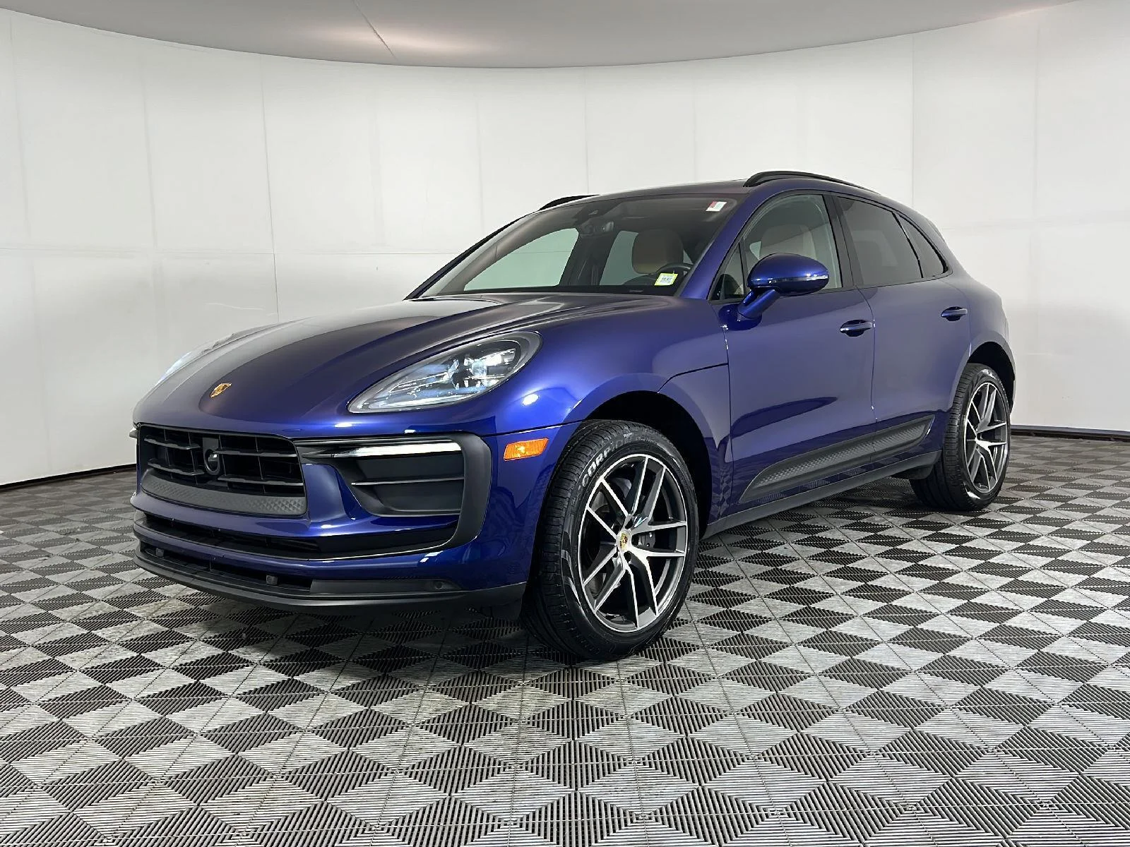 Used 2024 Gentian Blue Metallic Porsche  image 12