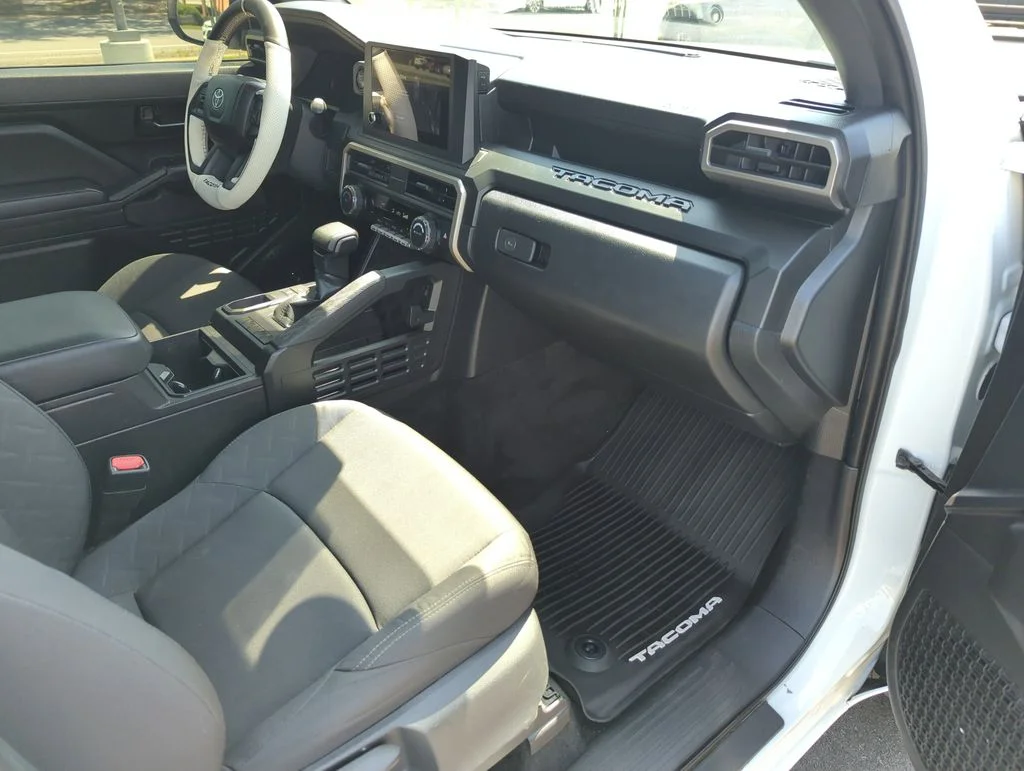 Used 2024 White Toyota SR image 32