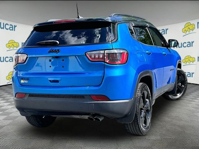 Used 2018 Blue Jeep Altitude image 13