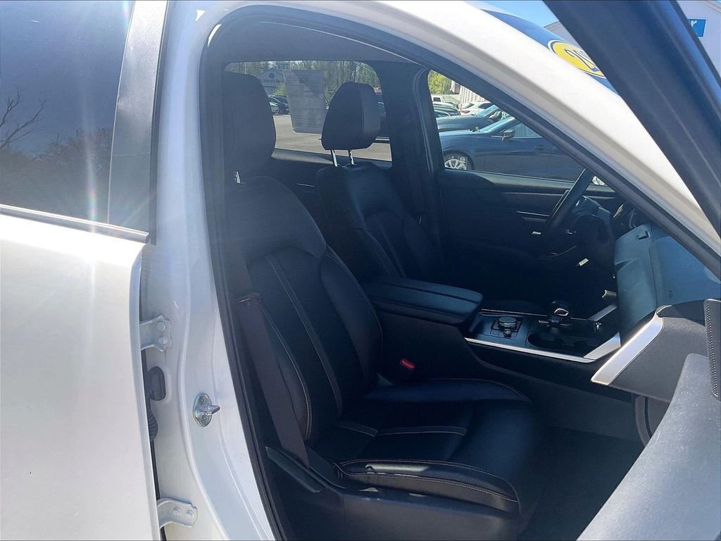 Used 2025 White Mazda 3.3 Turbo Select image 11