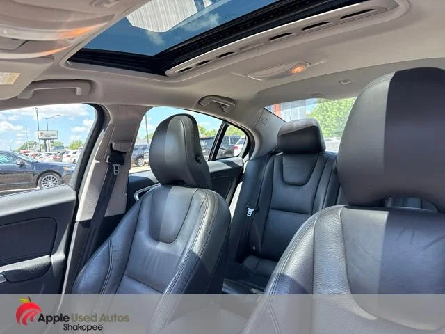 Used 2012 Silver Volvo T6 image 9