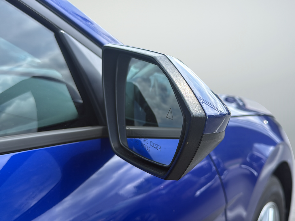 Used 2021 Blue Hyundai SE image 32