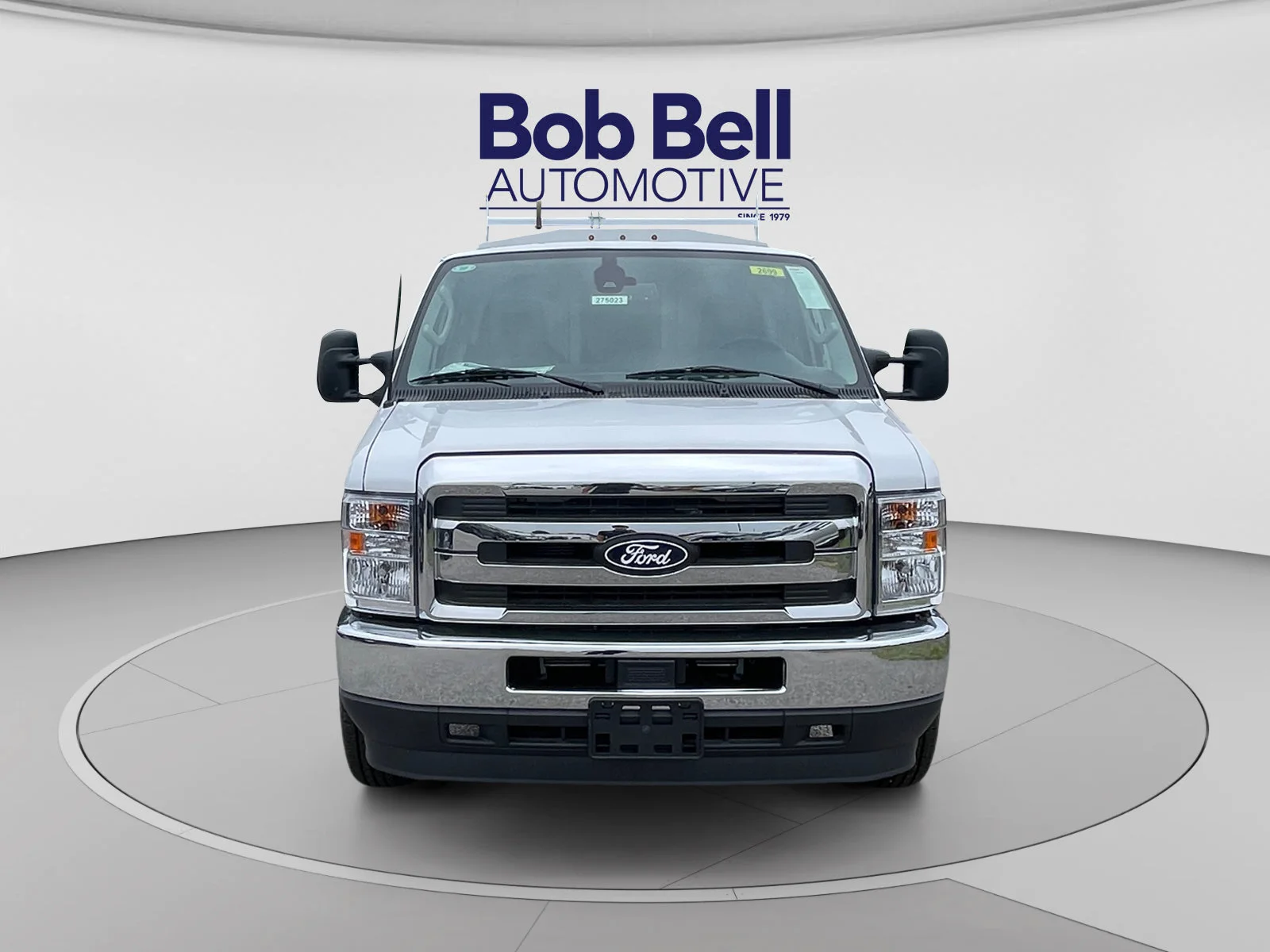 New 2027 Oxford White Ford E-350 SRW image 8