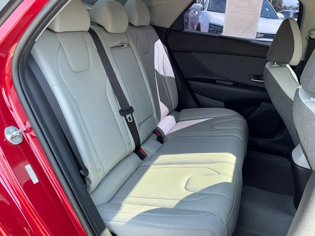 Used 2022 Red Hyundai Limited image 17
