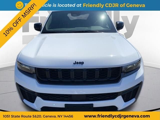 New 2026 Bright White Clear-Coat Exterior Paint Jeep Limited image 8