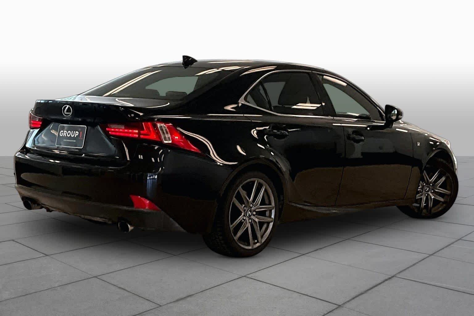 Used 2015 Obsidian Lexus  image 12