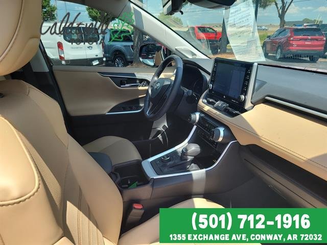 Certified Used 2022 RUBY FLARE PEARL Toyota  image 30