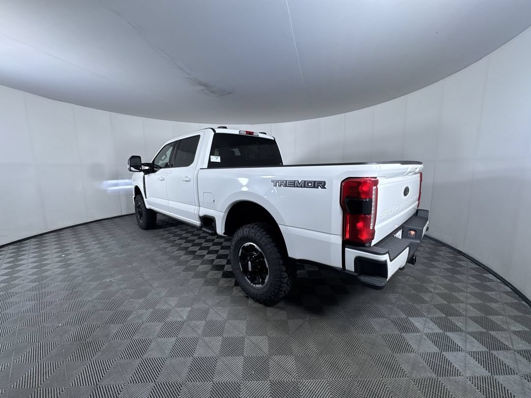 New 2026 Star White Metallic Tri-Coat Ford Lariat image 6
