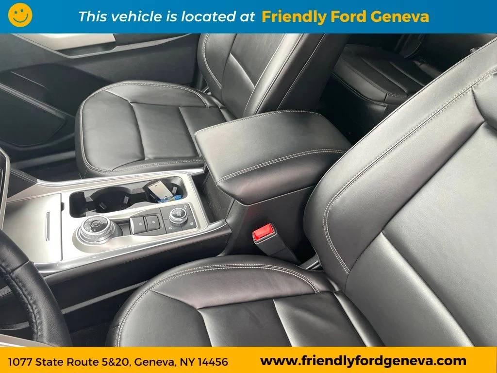 Used 2023 Green Metallic Ford XLT image 28