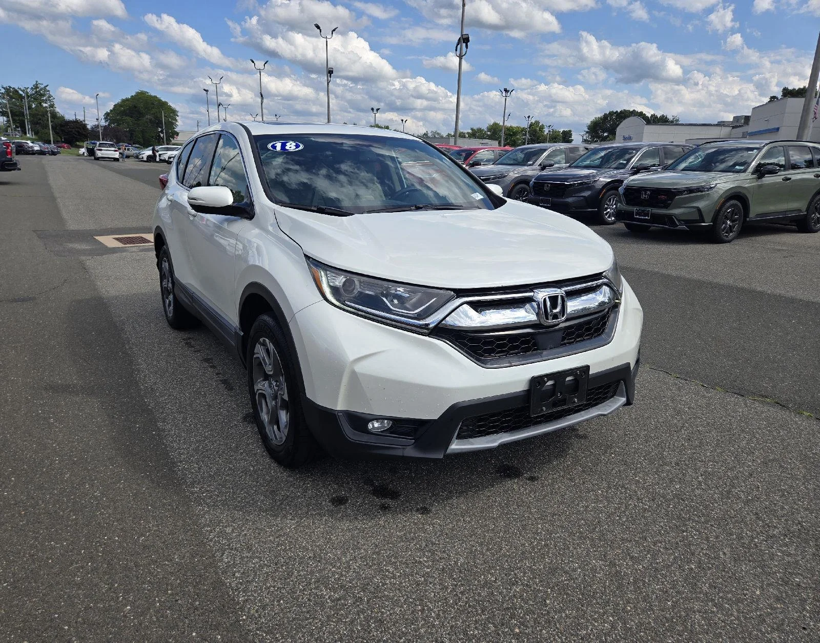 Used 2018 White Diamond Pearl Honda EX-L image 1