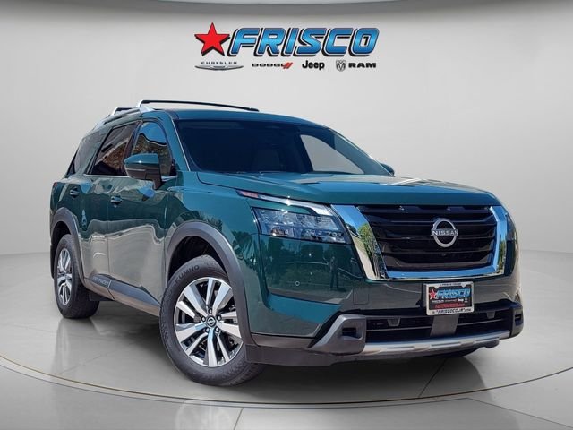 2025 Nissan Pathfinder SL 2WD's photo