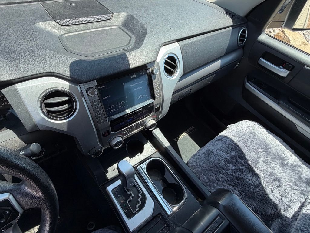 Used 2020 White Toyota SR5 image 18