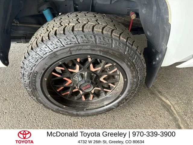 Used 2020 White Toyota SR5 image 16