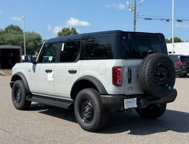 New 2026 White Ford Big Bend image 7