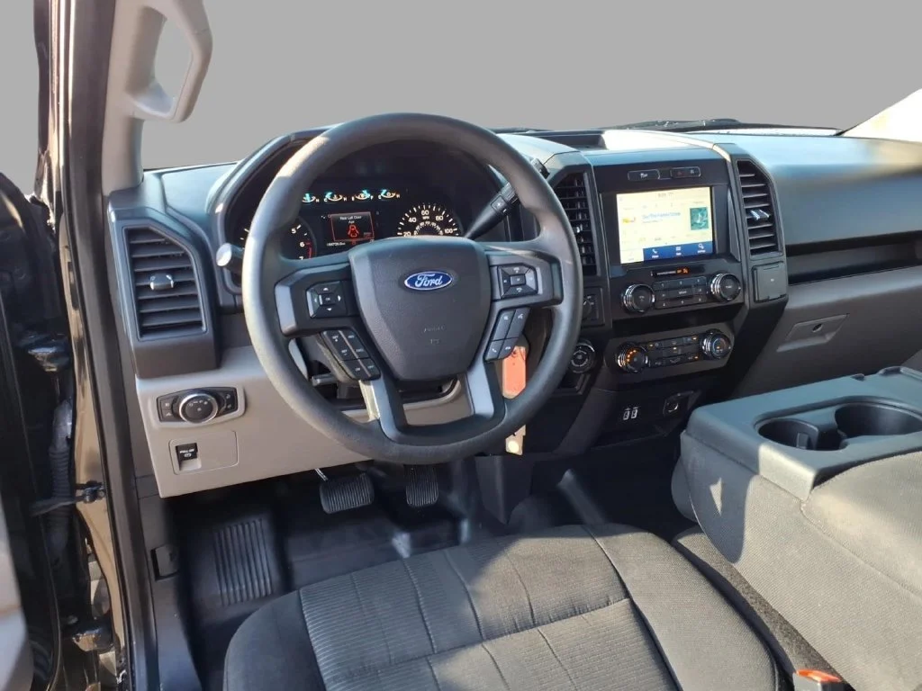 Used 2020 Black Ford XL image 11