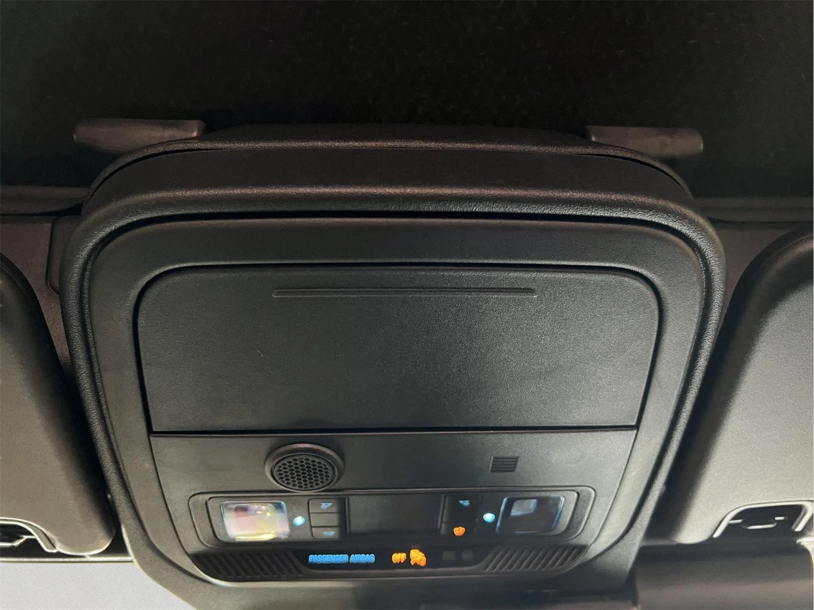 Used 2025 Shadow Black Ford Outer Banks image 26