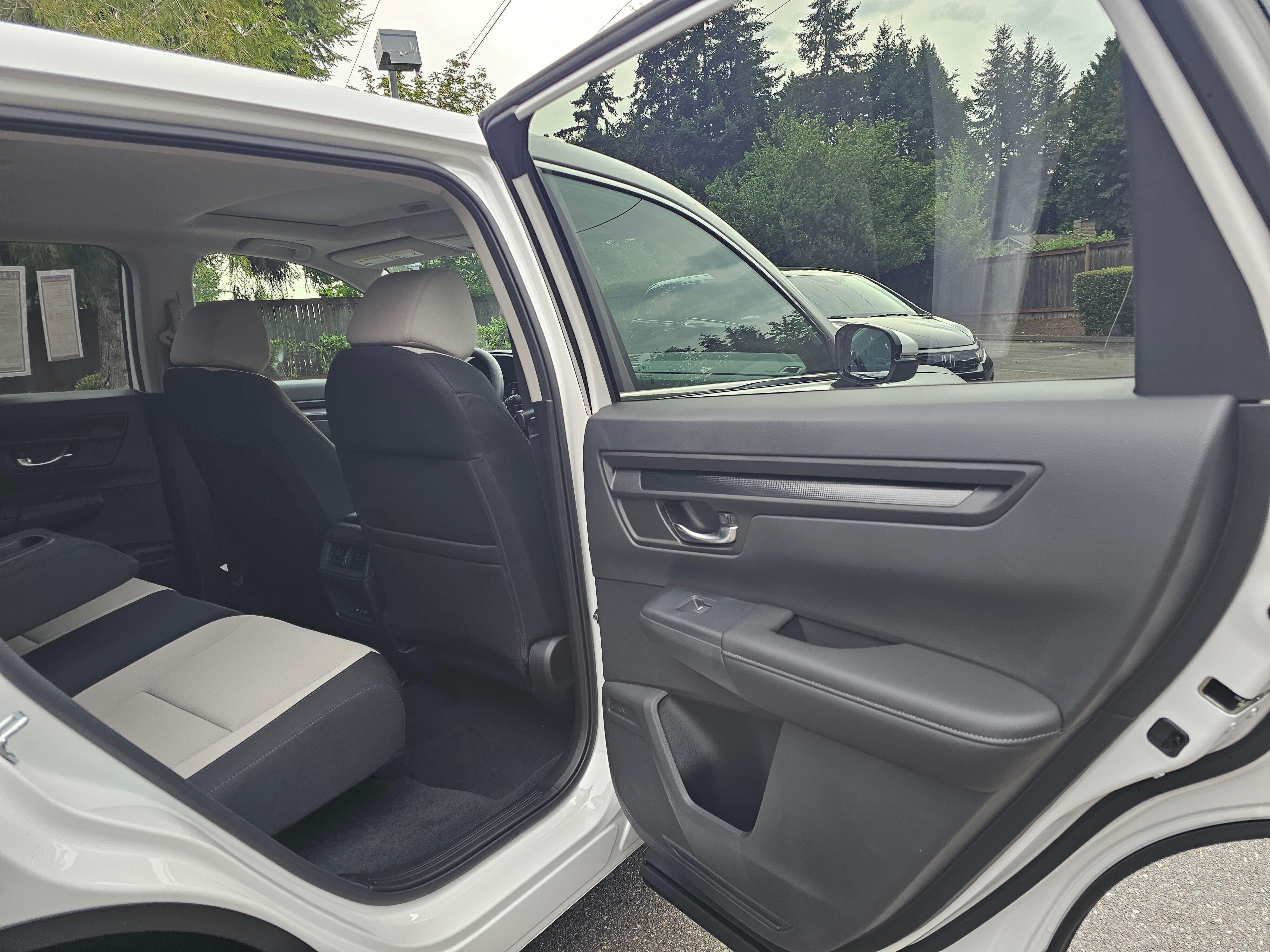 New 2026 Platinum White Pearl Honda EX image 14