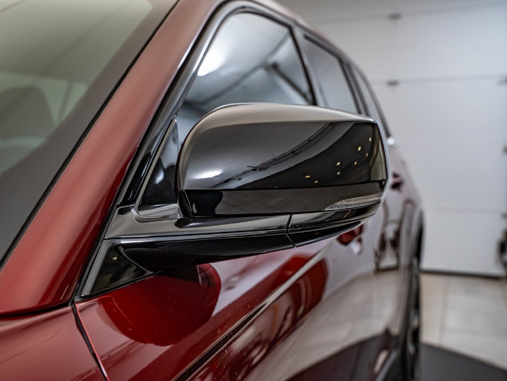 Used 2023 Velvet Red Pearlcoat Jeep Altitude image 9