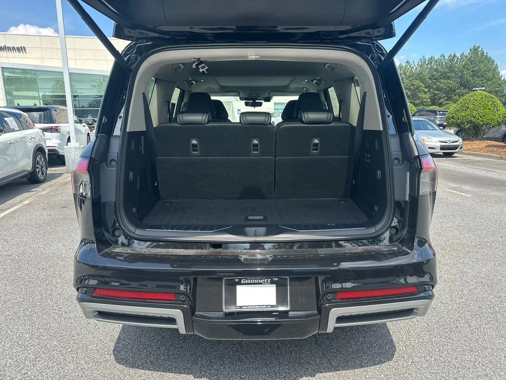 2025 INFINITI QX80 Sensory 4WD - Photo 15