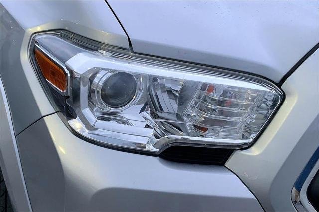 Certified Used 2020 SILVER SKY METALLIC Toyota  image 26
