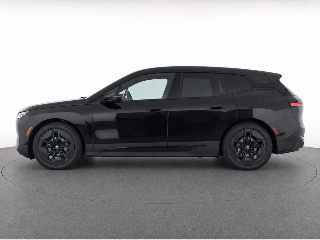 Certified Used 2023 Black Sapphire Metallic BMW xDrive50 image 6