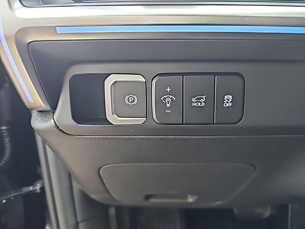 New 2026 Black Hyundai Limited AWD image 15