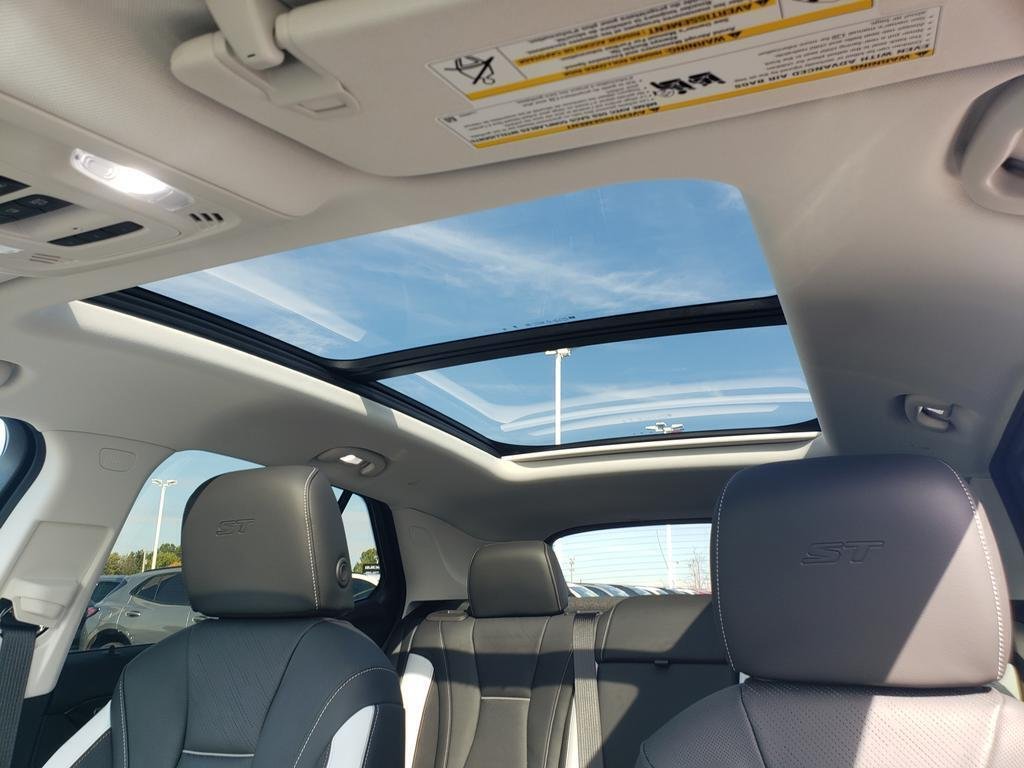 2026 Buick Envision Sport Touring - Photo 17